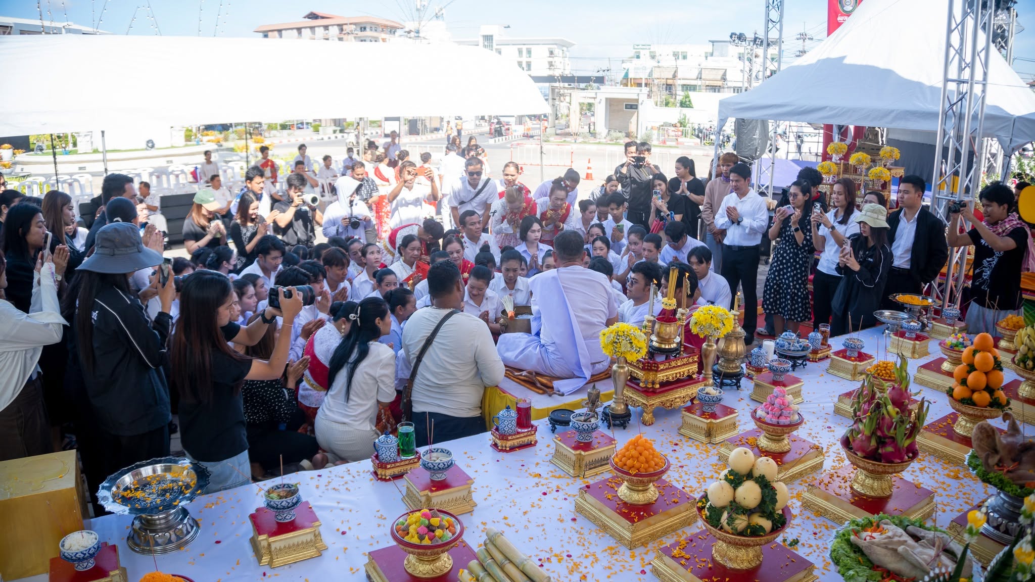 โครงการฟื้นฟูประเพณีบูชาทวดช้าง