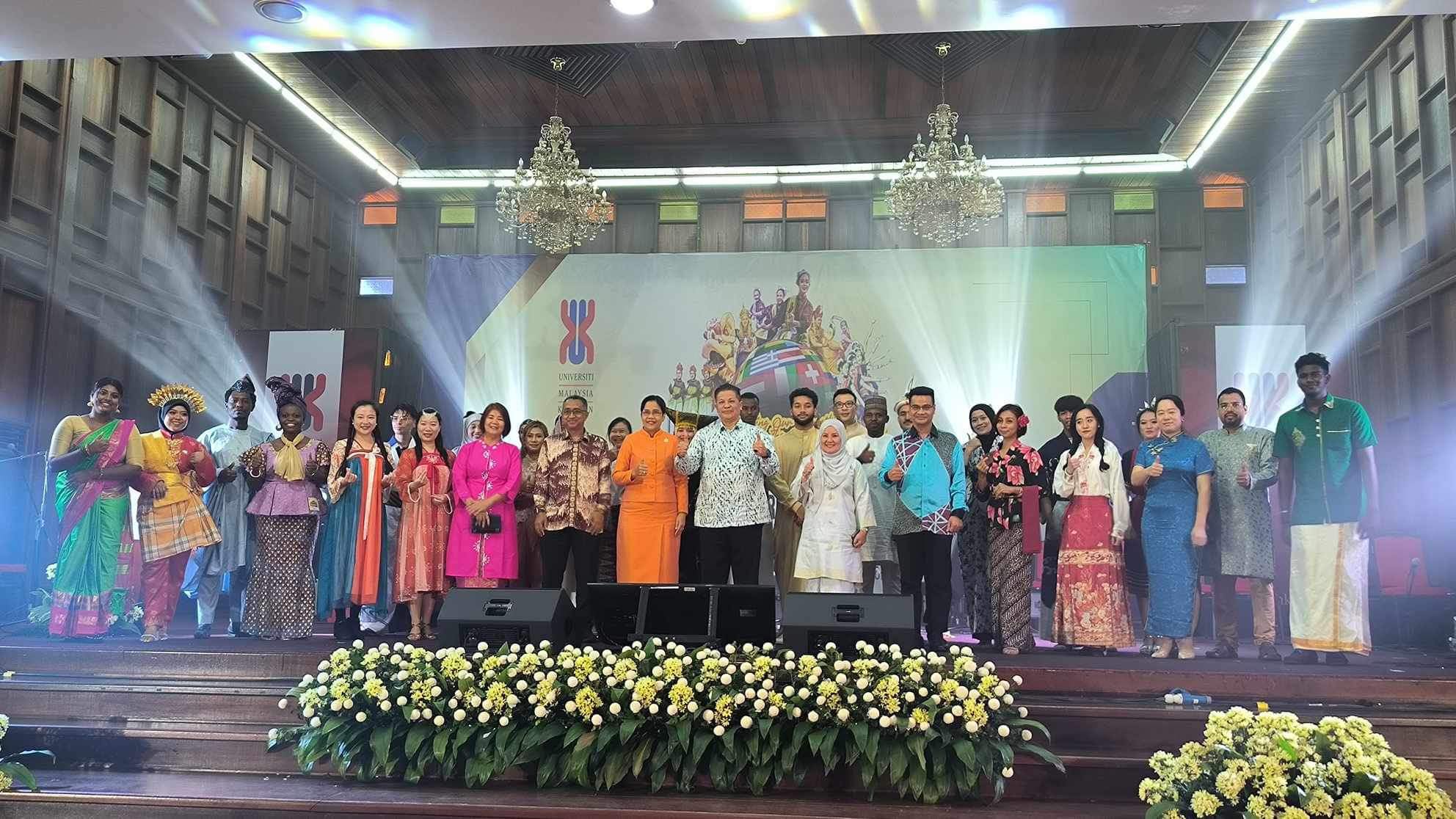 ลงนามความร่วมมือทางวิชาการ MEMORANDUM OF UNDERSTANDING BETWEEN UNIVERSITI MALAYSIA KELAN AND SONGKHLA RAJABHAT UNIVERSITY ON COOPERATION IN THE FIELD OF ACADEMIC